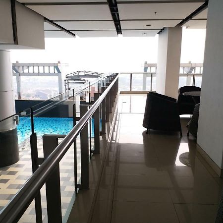 Apartment Cosmo Terrace Cakarta Dış mekan fotoğraf