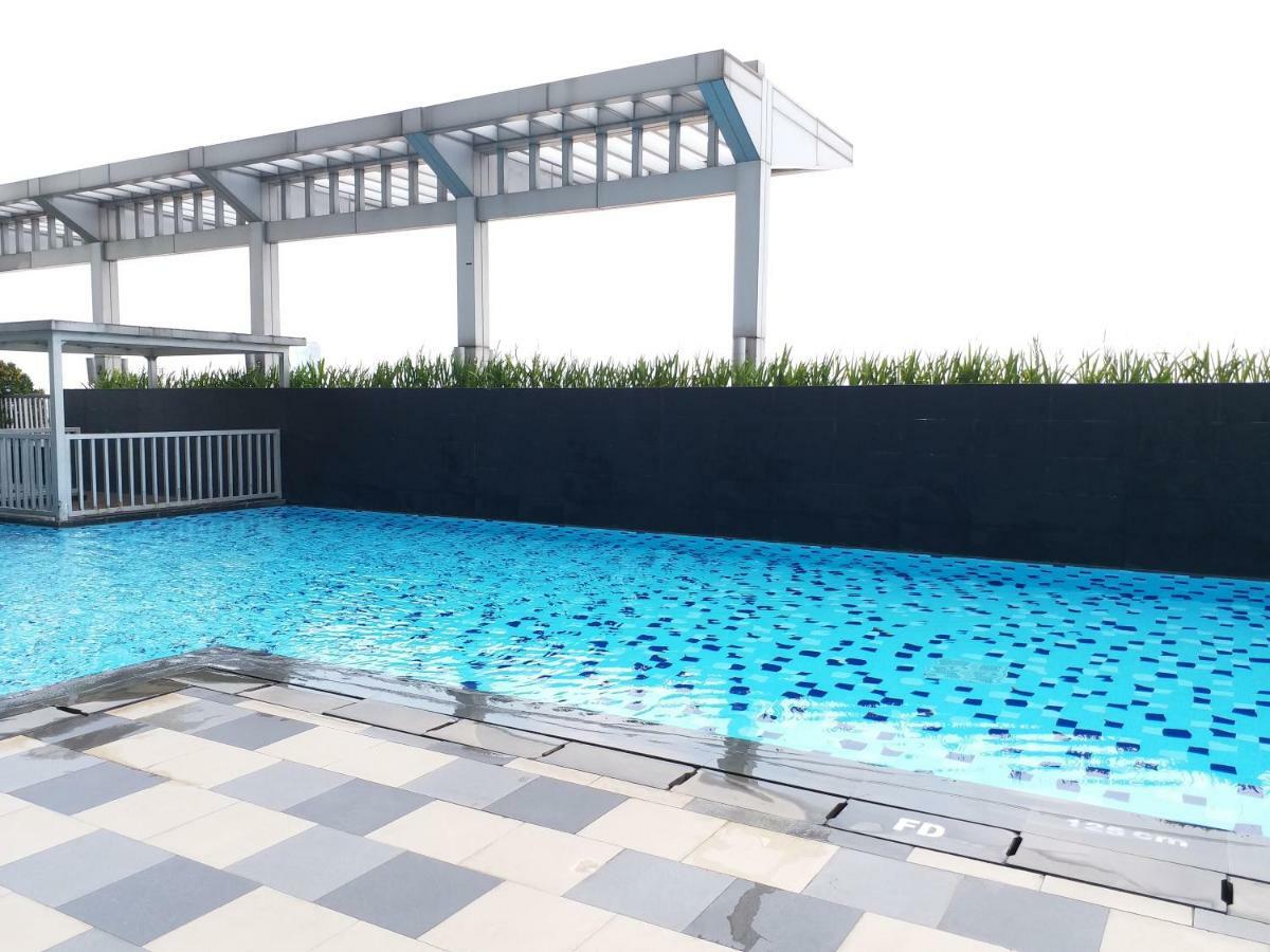 Apartment Cosmo Terrace Cakarta Dış mekan fotoğraf